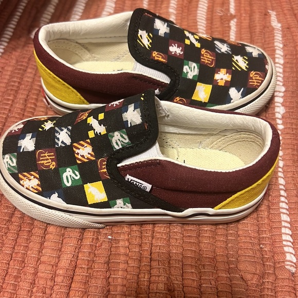 Toddler size Harry Potter Vans - Picture 2 of 2